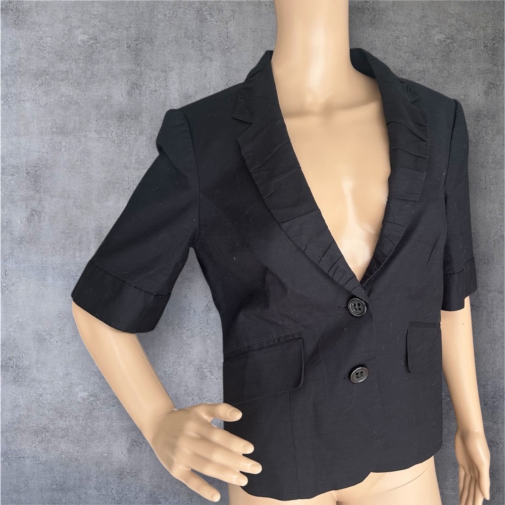 The Limited Black Ruffled Blazer chic cropped short sleeve jacket size M